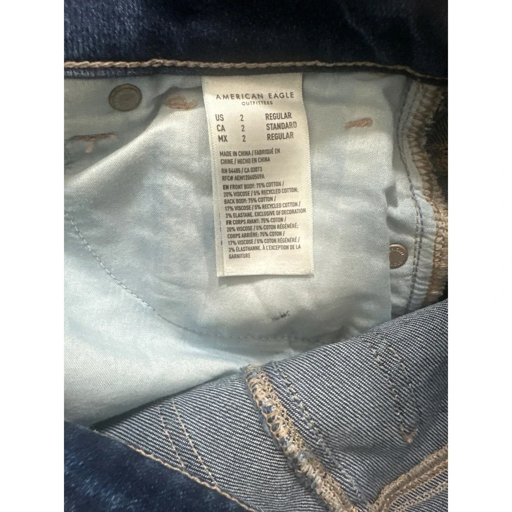 American Eagle Distressed Ripped Mom Jeans Medium Wash Floral Embroidered 2R